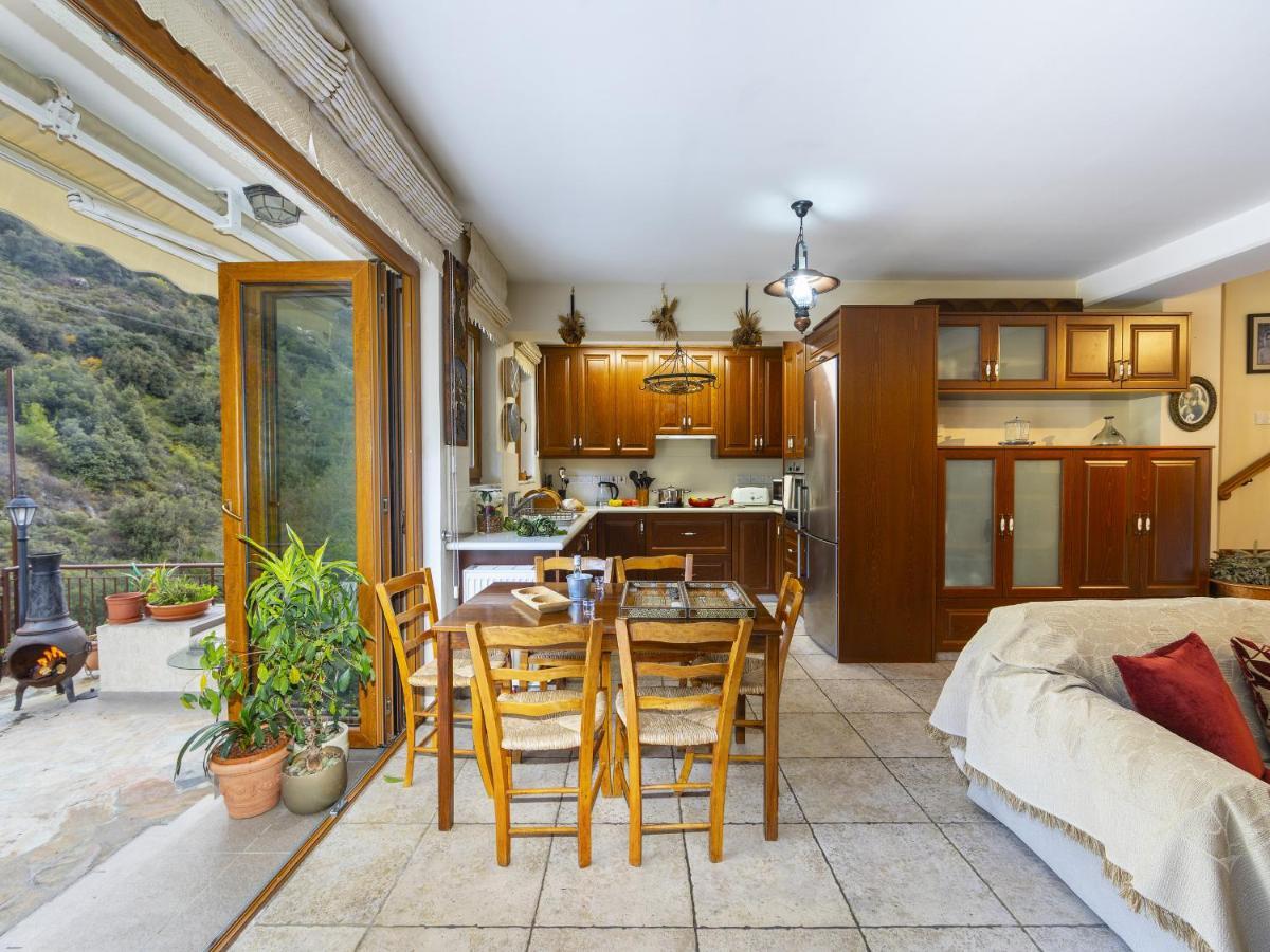 Troodos Riverside Cottage Kato Amiandos Eksteriør bilde